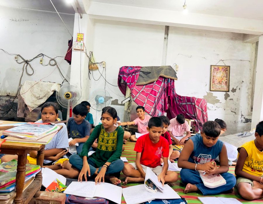Children studying together at Shankar Charitable Trust's learning centre